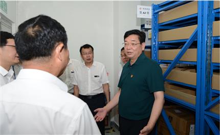 河南航投黨委書記、董事長張明超 深入中原龍浩開展“不忘初心、牢記使命”主題教育調(diào)研